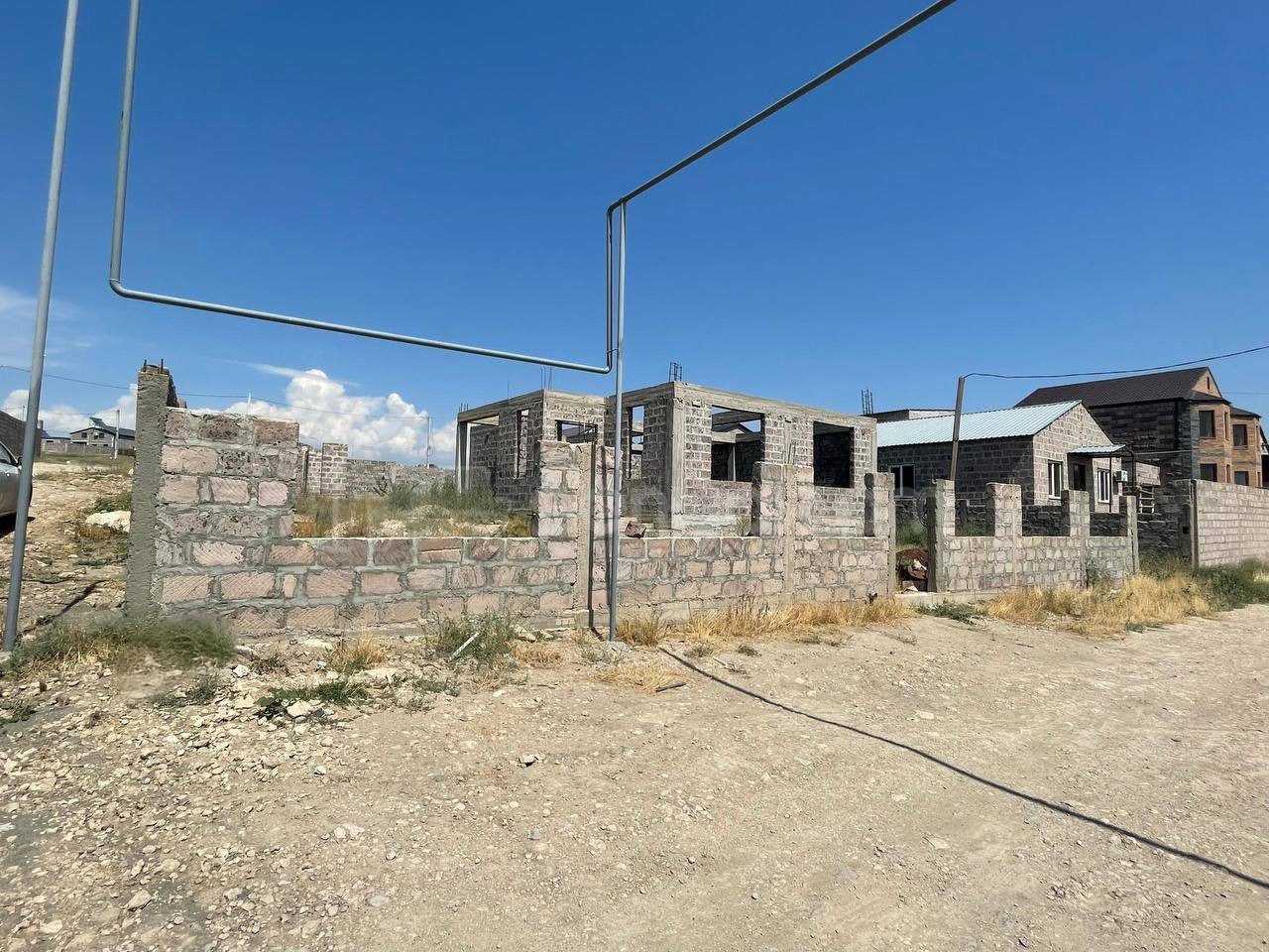 3 Սենյականոց Սեփական Տուն, 130քմ, Նորմալ Վիճակում, Ավտոտնակով