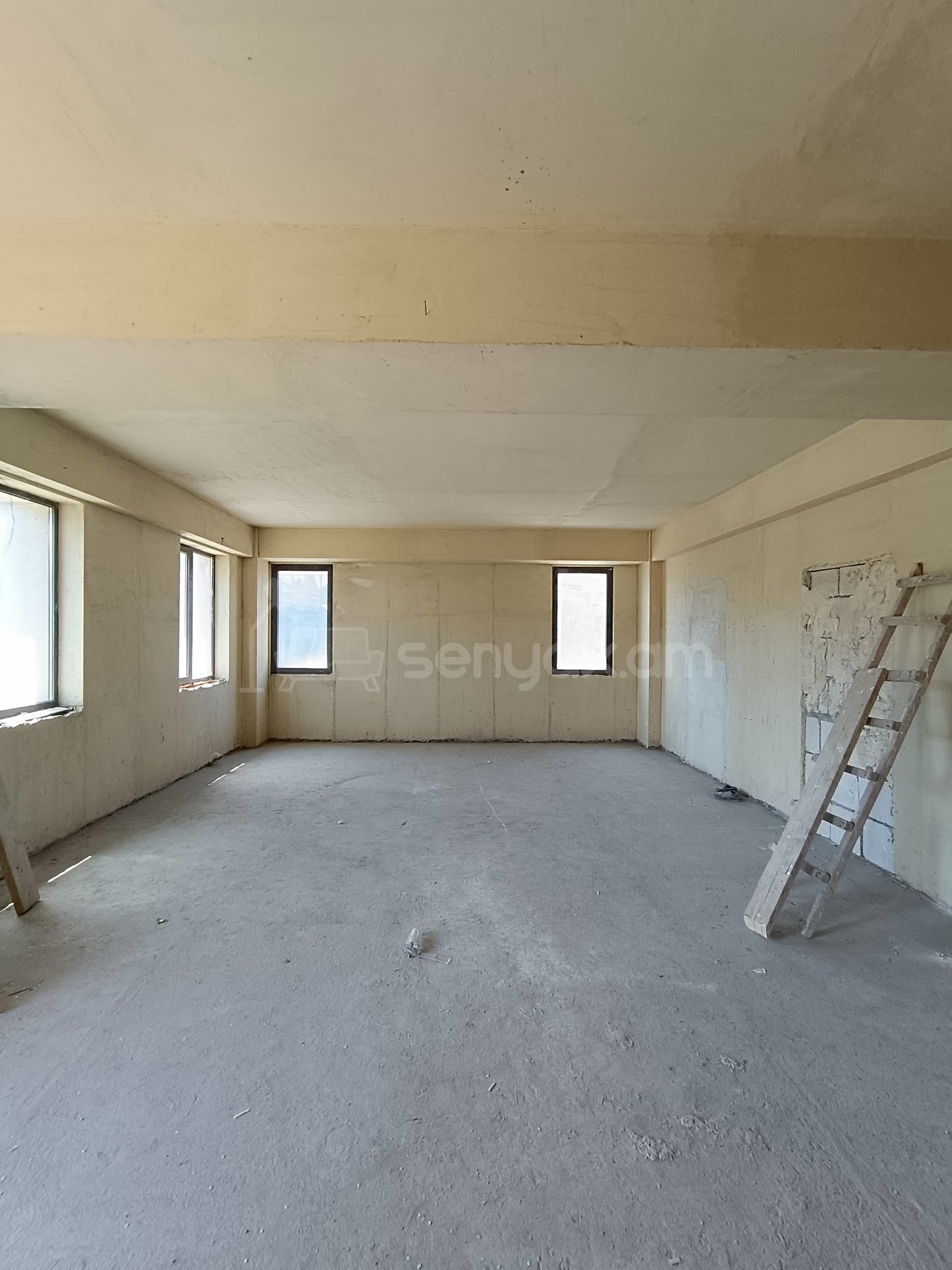 3 Սենյականոց Բնակարան Նորակառույցում, 96քմ, 3/18 հարկ, Զրոյական Վիճակում