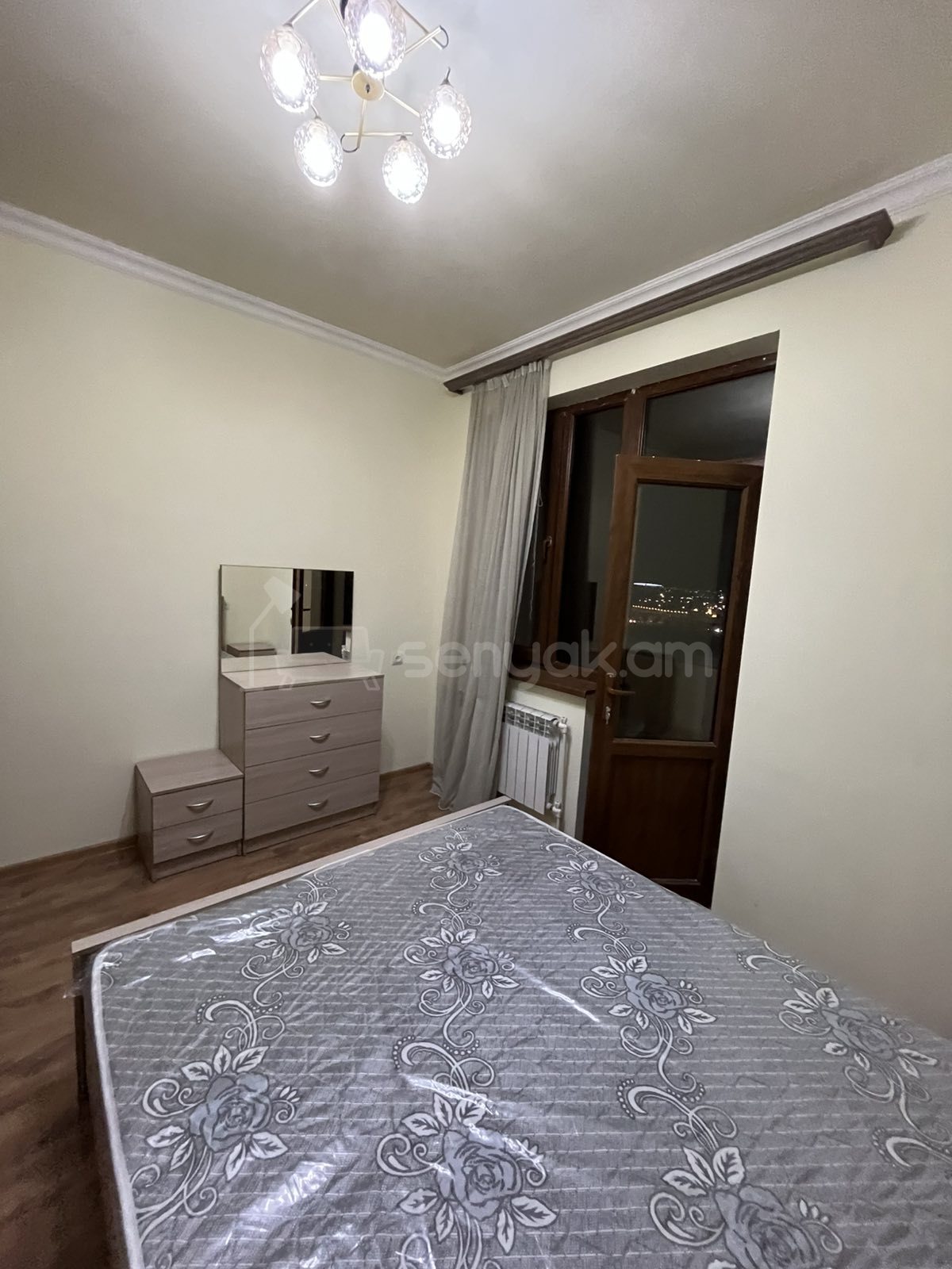 2 Սենյականոց Բնակարան Նորակառույցում, 50քմ, 3/17 հարկ, Դիզայներական Վերանորոգված, Կահավորված, Արևկող