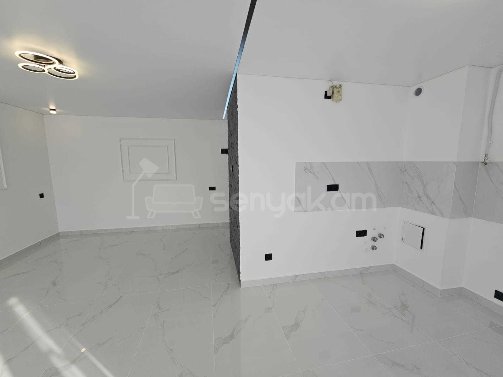 3 Սենյականոց Բնակարան Քարե Շենքում, 78քմ, 3/4 հարկ, Նորմալ Վիճակում