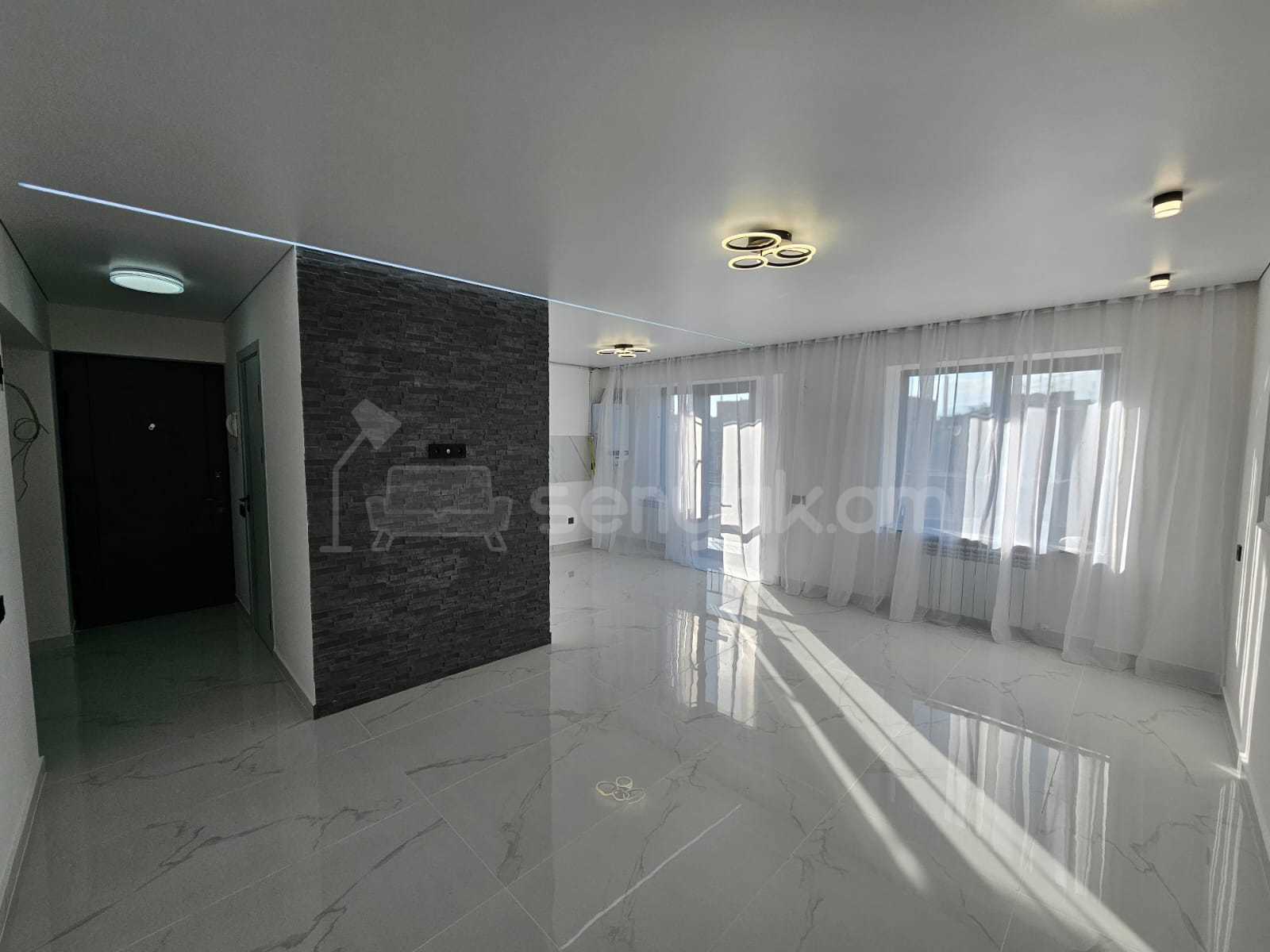 3 Սենյականոց Բնակարան Քարե Շենքում, 78քմ, 3/4 հարկ, Նորմալ Վիճակում