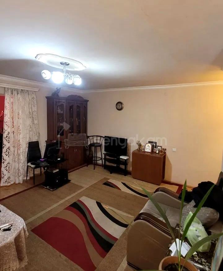 2 Սենյականոց Բնակարան, 52քմ, 1/4 հարկ, Կոսմետիկ Վերանորոգված