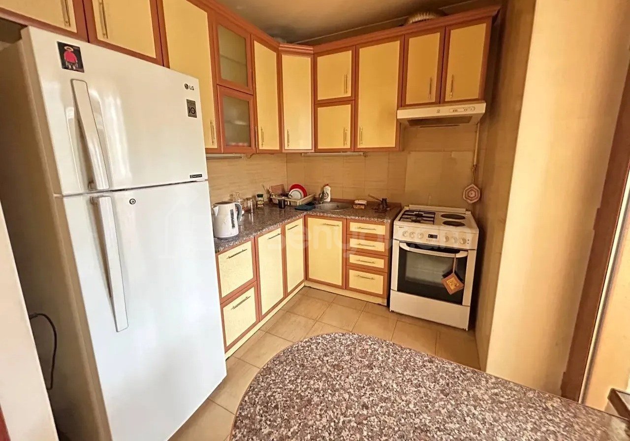 2 Սենյականոց Բնակարան Քարե Շենքում, 58քմ, 3/5 հարկ, Կապիտալ Վերանորոգված