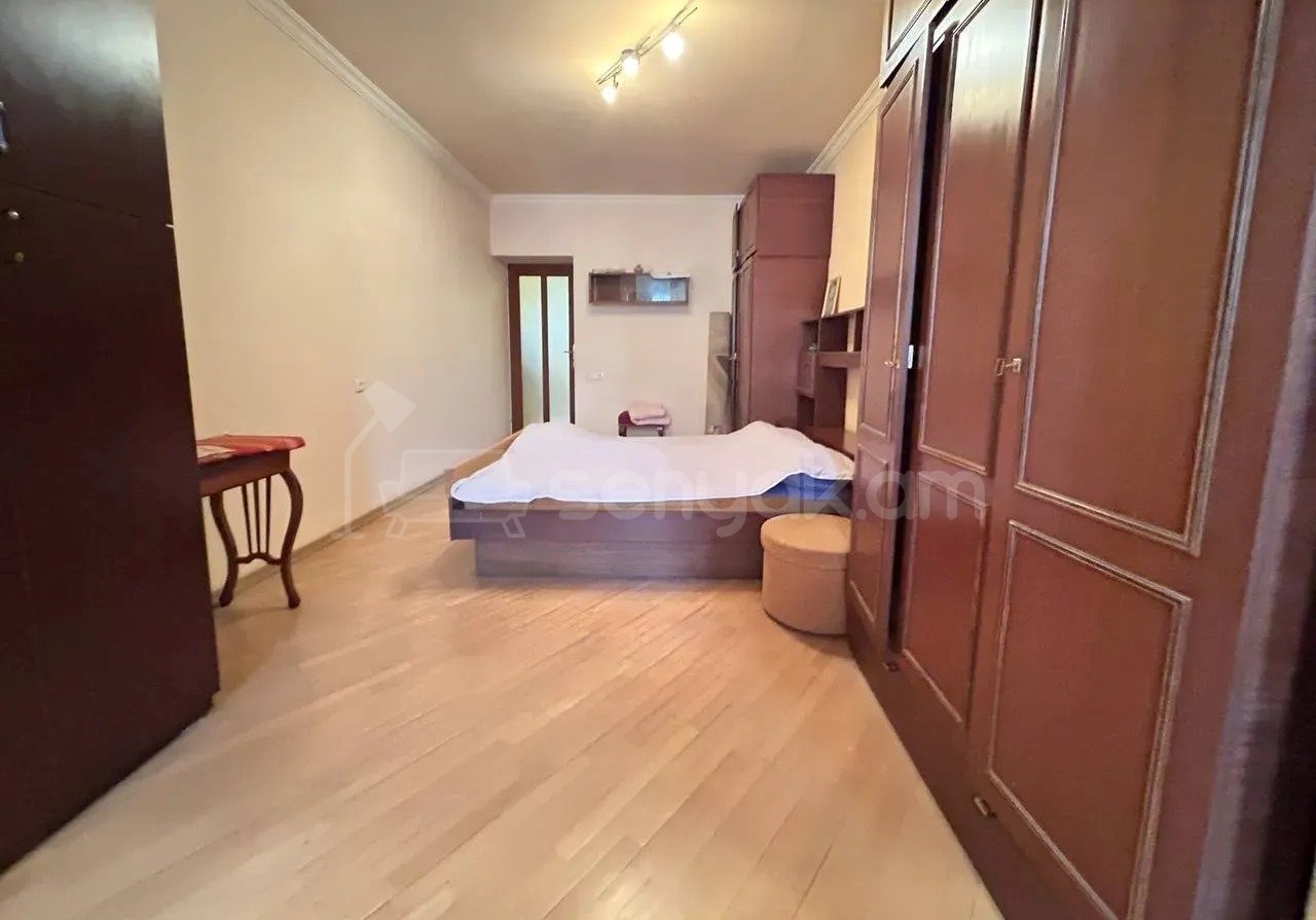 2 Սենյականոց Բնակարան Քարե Շենքում, 58քմ, 3/5 հարկ, Կապիտալ Վերանորոգված