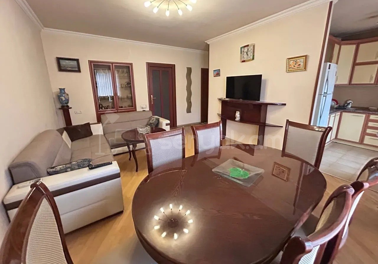 2 Սենյականոց Բնակարան Քարե Շենքում, 58քմ, 3/5 հարկ, Կապիտալ Վերանորոգված