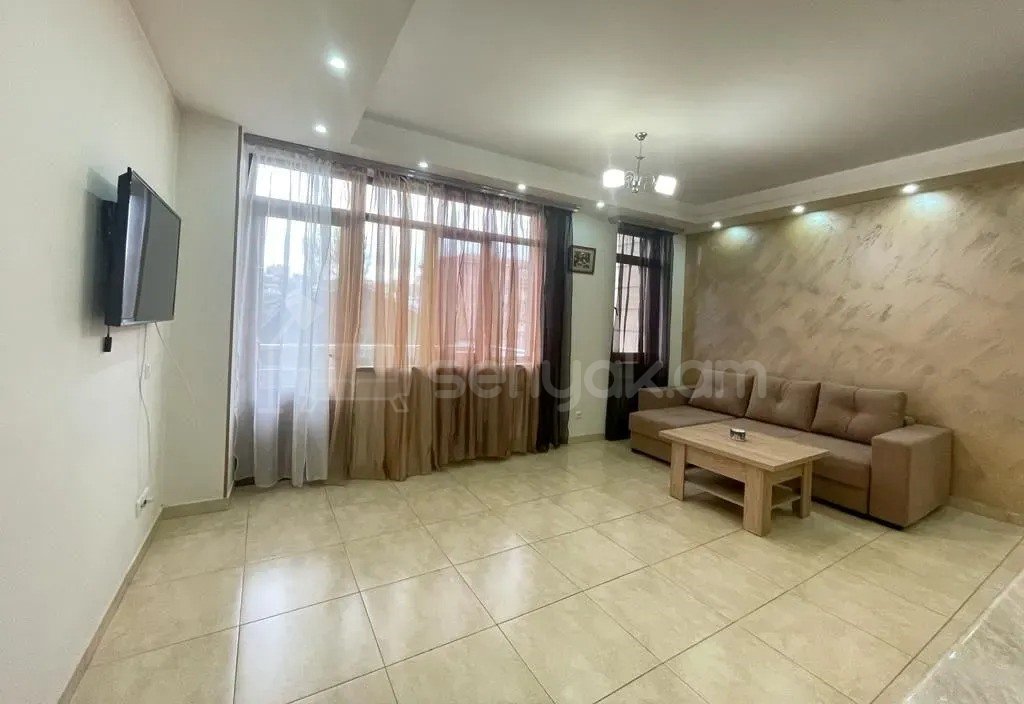 2 Սենյականոց Բնակարան, 57քմ, 3/8 հարկ, Կապիտալ Վերանորոգված
