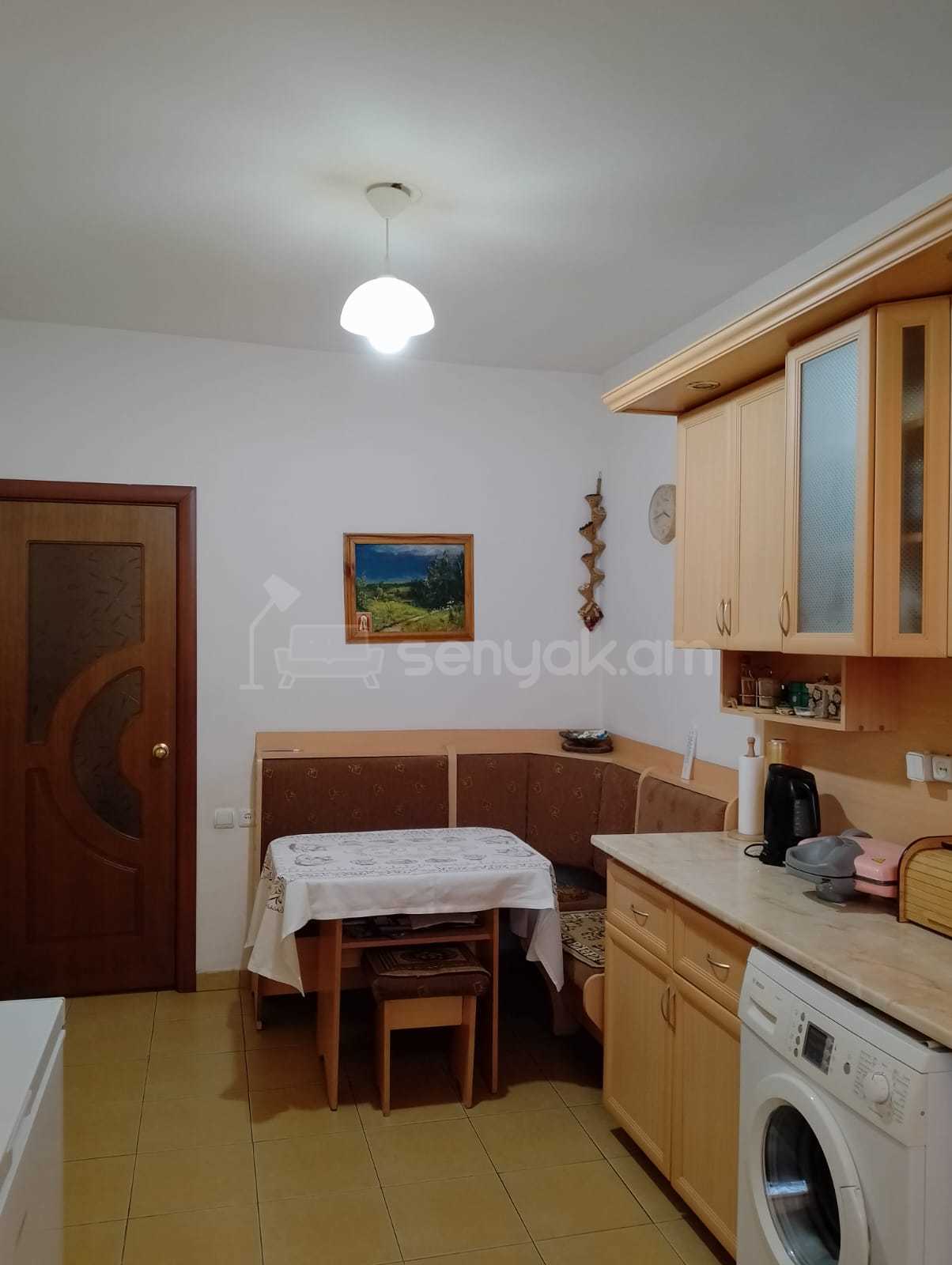 4 Սենյականոց Բնակարան, 120քմ, 1/14 հարկ, Կապիտալ Վերանորոգված