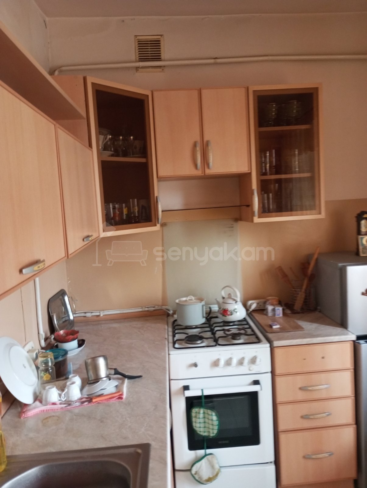 2 Սենյականոց Բնակարան Քարե Շենքում, 60քմ, 4/5 հարկ, Կոսմետիկ Վերանորոգված