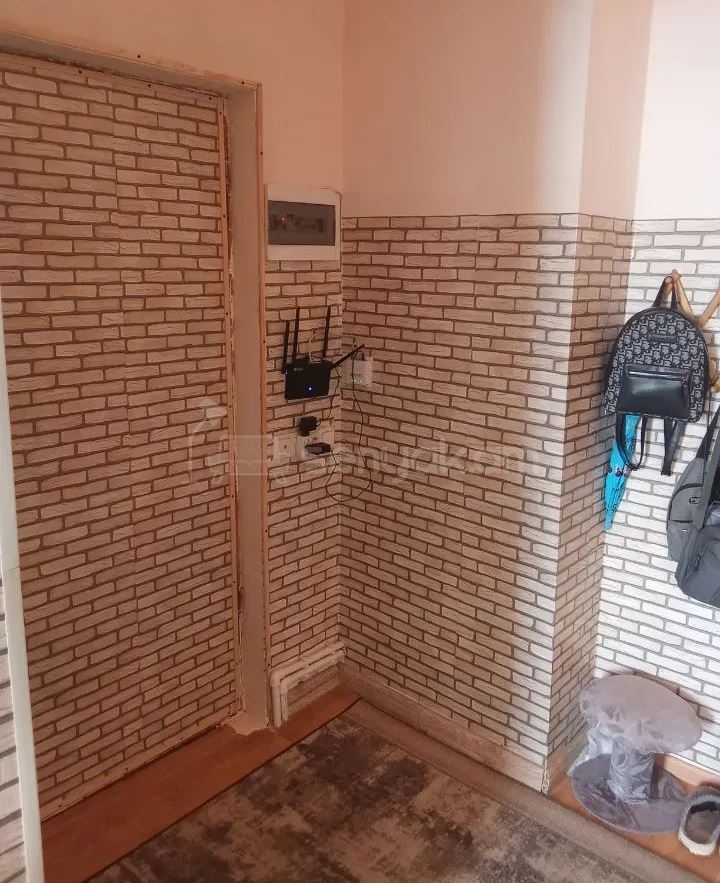 3 Սենյականոց Բնակարան Քարե Շենքում, 65քմ, 1/3 հարկ, Կապիտալ Վերանորոգված