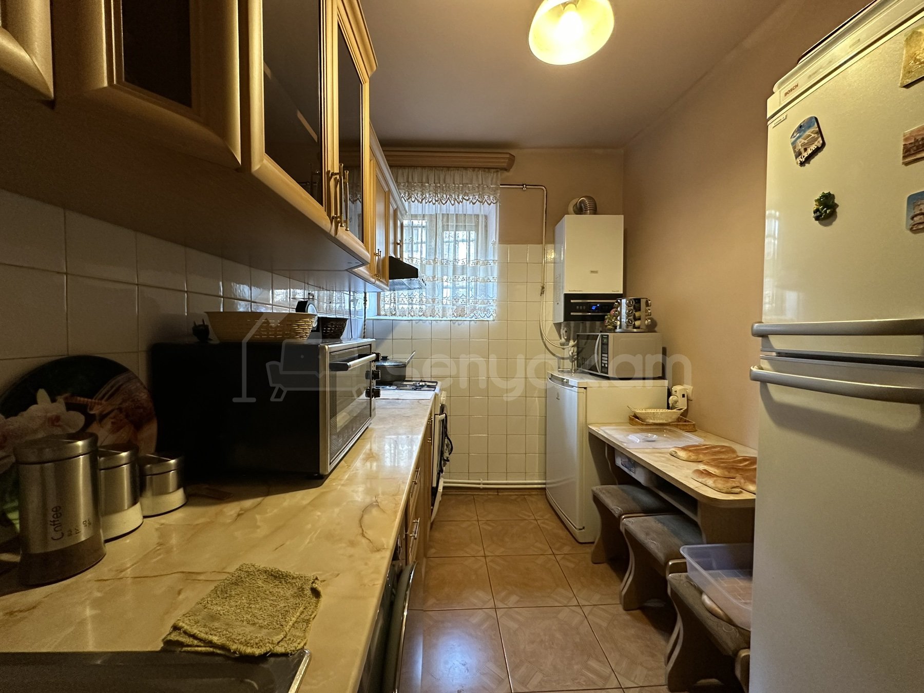 2 Սենյականոց Բնակարան Քարե Շենքում, 60քմ, 1/5 հարկ, Նորմալ Վիճակում