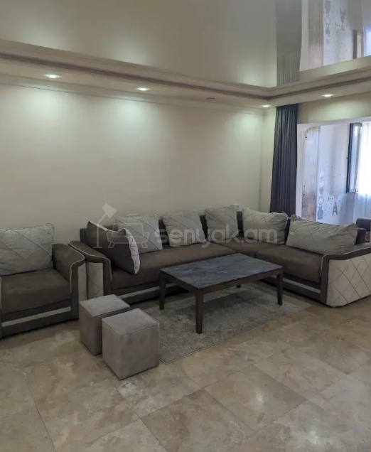 2 Սենյականոց Բնակարան Քարե Շենքում, 51քմ, 3/4 հարկ, Կապիտալ Վերանորոգված