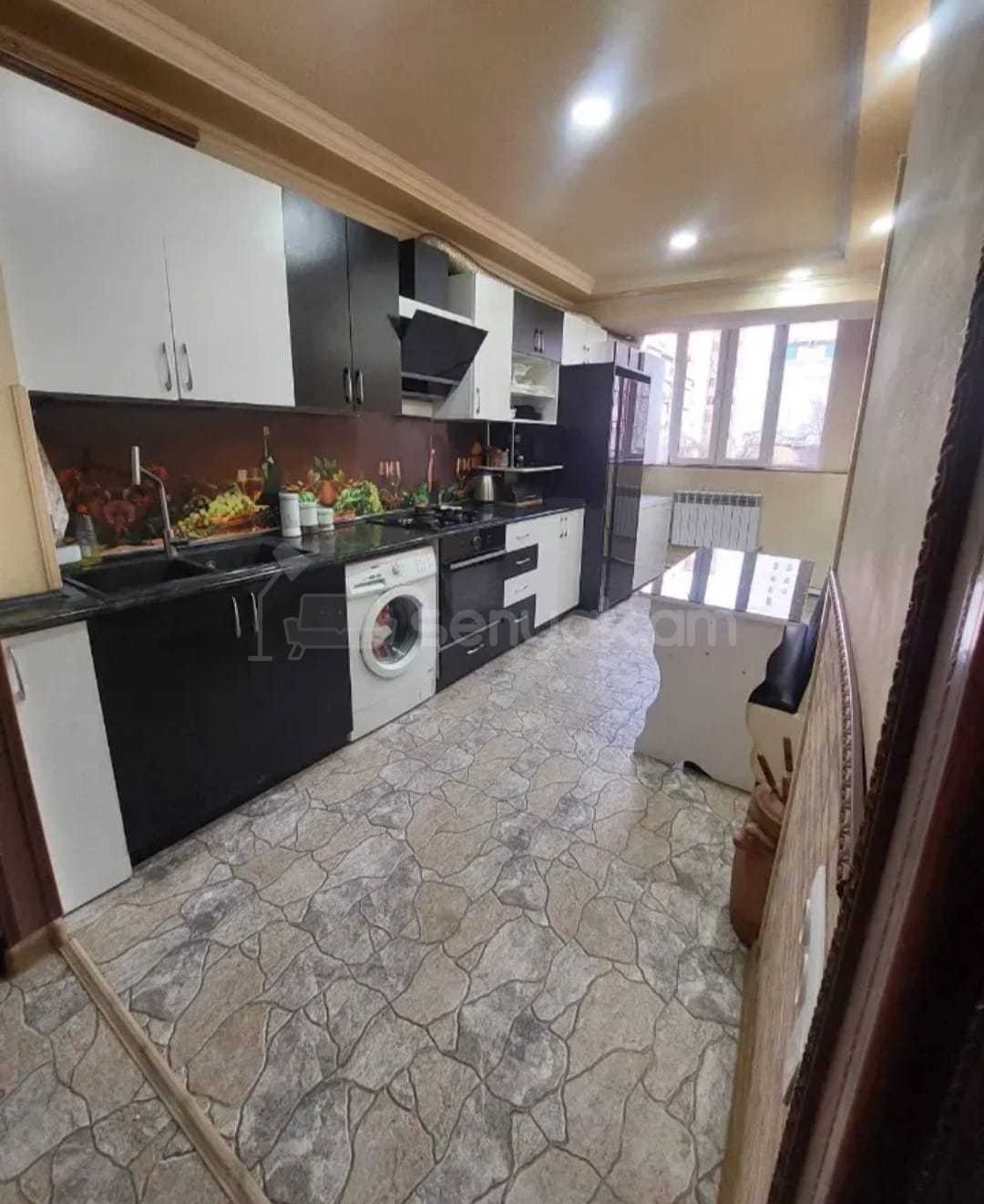 3 Սենյականոց Բնակարան, 65քմ, 3/10 հարկ, Կոսմետիկ Վերանորոգված