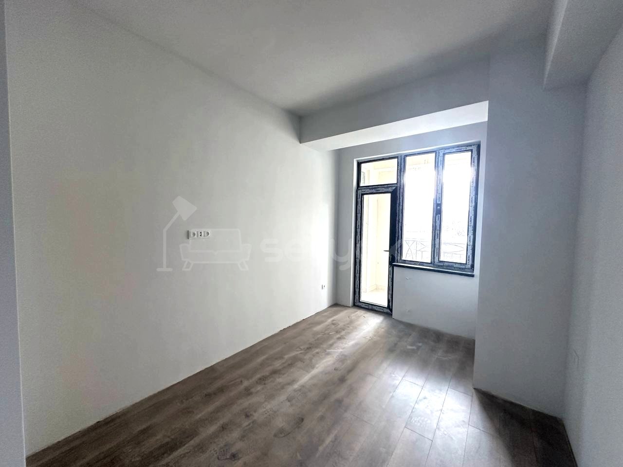3 Սենյականոց Բնակարան, 84քմ, 4/15 հարկ, Կապիտալ Վերանորոգված