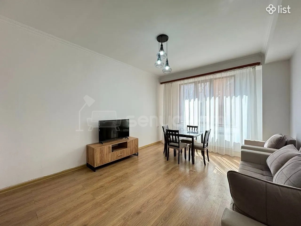 3 Սենյականոց Բնակարան Նորակառույցում, 89քմ, 6/8 հարկ, Նորմալ Վիճակում, Կահավորված