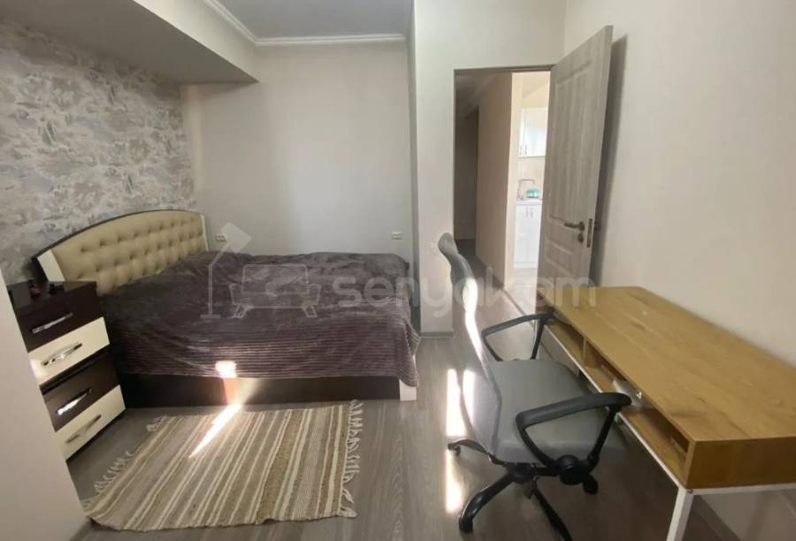 2 Սենյականոց Բնակարան, 50քմ, 8/9 հարկ, Դիզայներական Վերանորոգված, Կահավորված, Արևկող