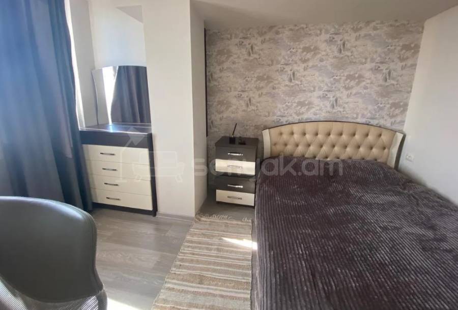 2 Սենյականոց Բնակարան, 50քմ, 8/9 հարկ, Դիզայներական Վերանորոգված, Կահավորված, Արևկող