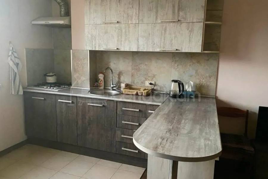 2 Սենյականոց Բնակարան, 45քմ, 9/9 հարկ, Դիզայներական Վերանորոգված, Կահավորված, Արևկող