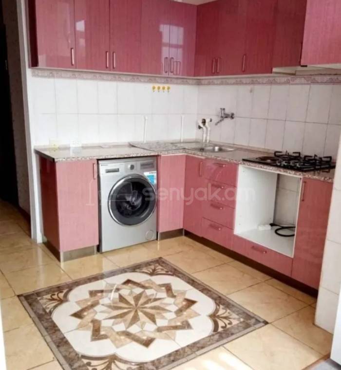 2 Սենյականոց Բնակարան Քարե Շենքում, 72քմ, 5/5 հարկ, Դիզայներական Վերանորոգված, Կահավորված