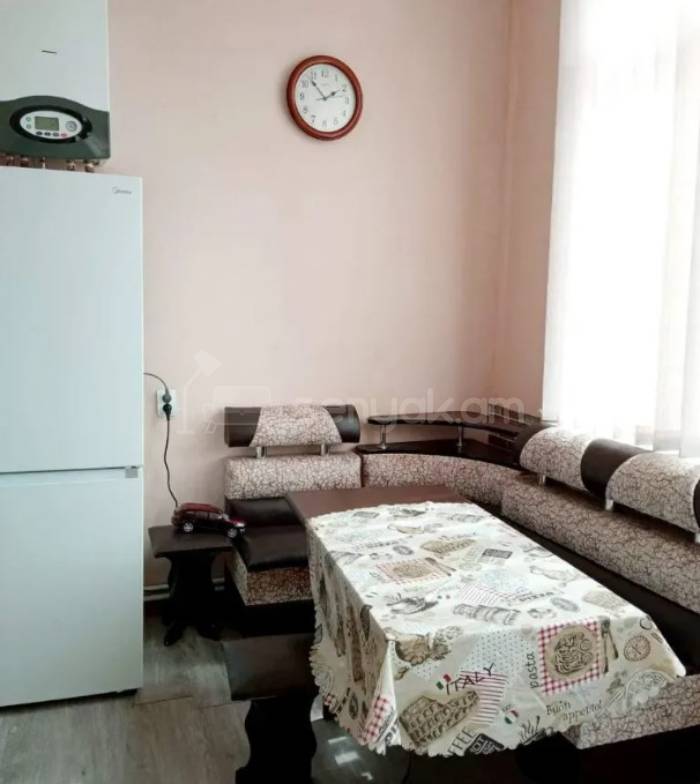 2 Սենյականոց Բնակարան Քարե Շենքում, 72քմ, 5/5 հարկ, Դիզայներական Վերանորոգված, Կահավորված