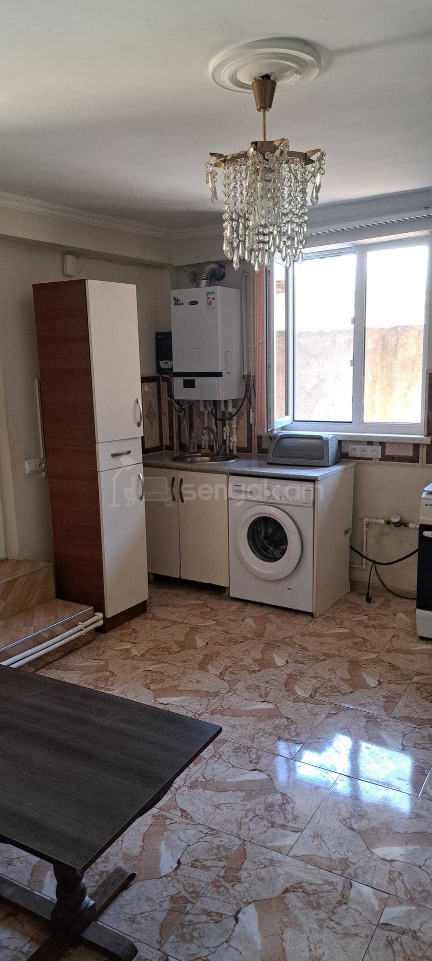 2 Սենյականոց Սեփական Տուն, 60քմ, Կապիտալ Վերանորոգված, Կահավորված, Ավտոտնակով