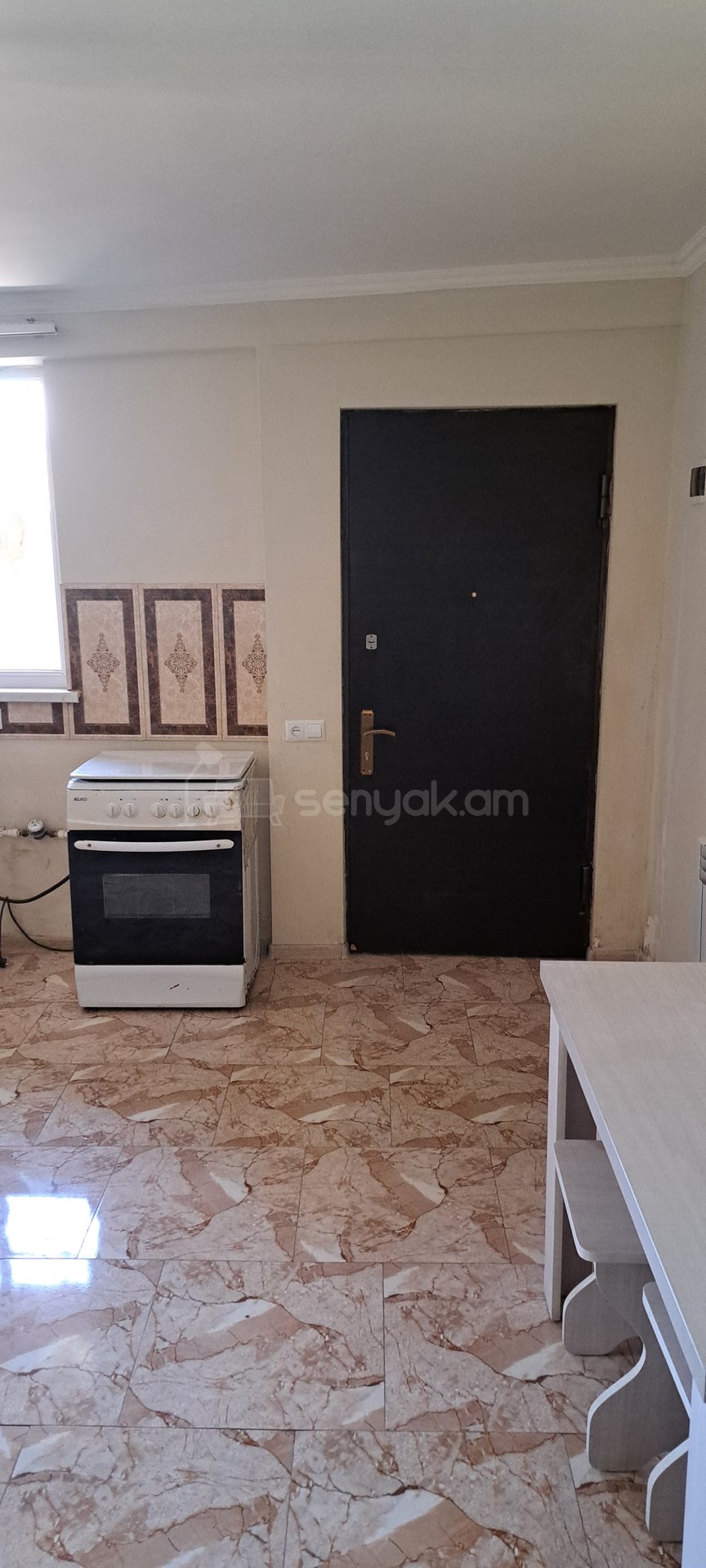2 Սենյականոց Սեփական Տուն, 60քմ, Կապիտալ Վերանորոգված, Կահավորված, Ավտոտնակով