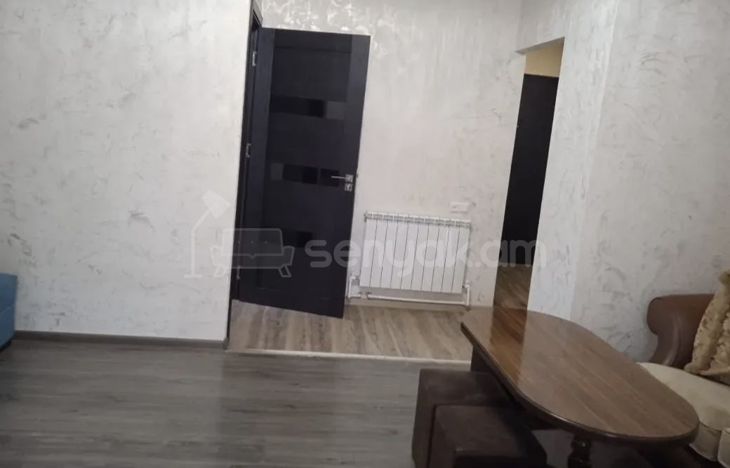 1 Սենյականոց Բնակարան Քարե Շենքում, 45քմ, 3/5 հարկ, Կապիտալ Վերանորոգված, Կահավորված, Արևկող