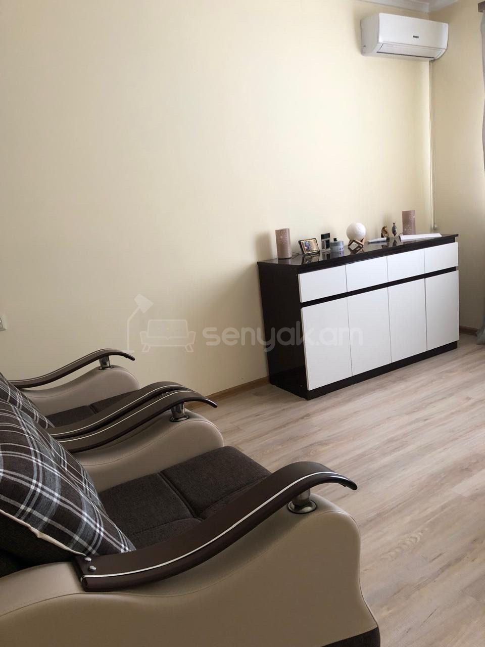2 Սենյականոց Բնակարան, 50քմ, 4/12 հարկ, Կապիտալ Վերանորոգված, Կահավորված, Արևկող