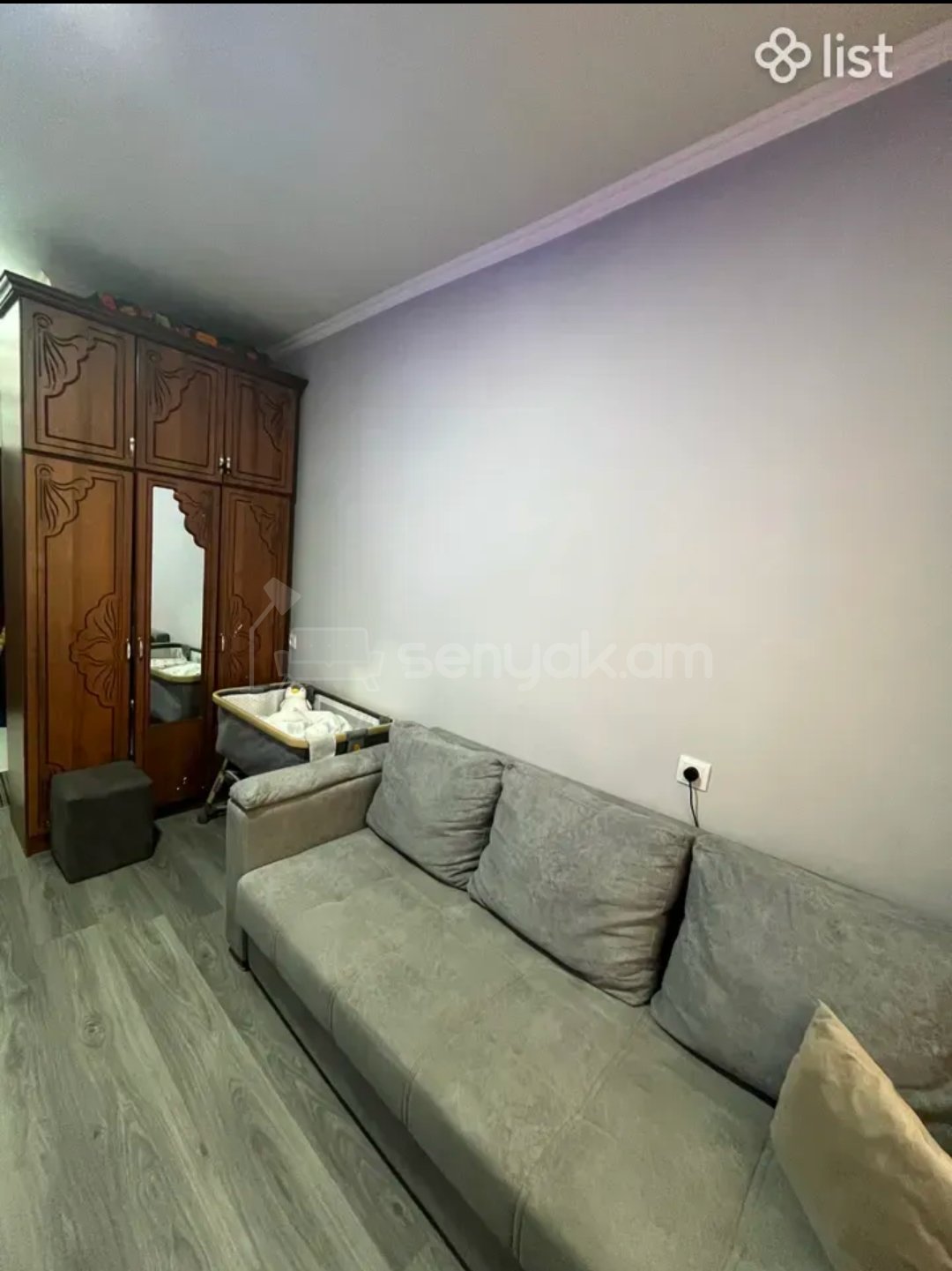 1 Սենյականոց Բնակարան Քարե Շենքում, 18քմ, 6/8 հարկ, Նորմալ Վիճակում