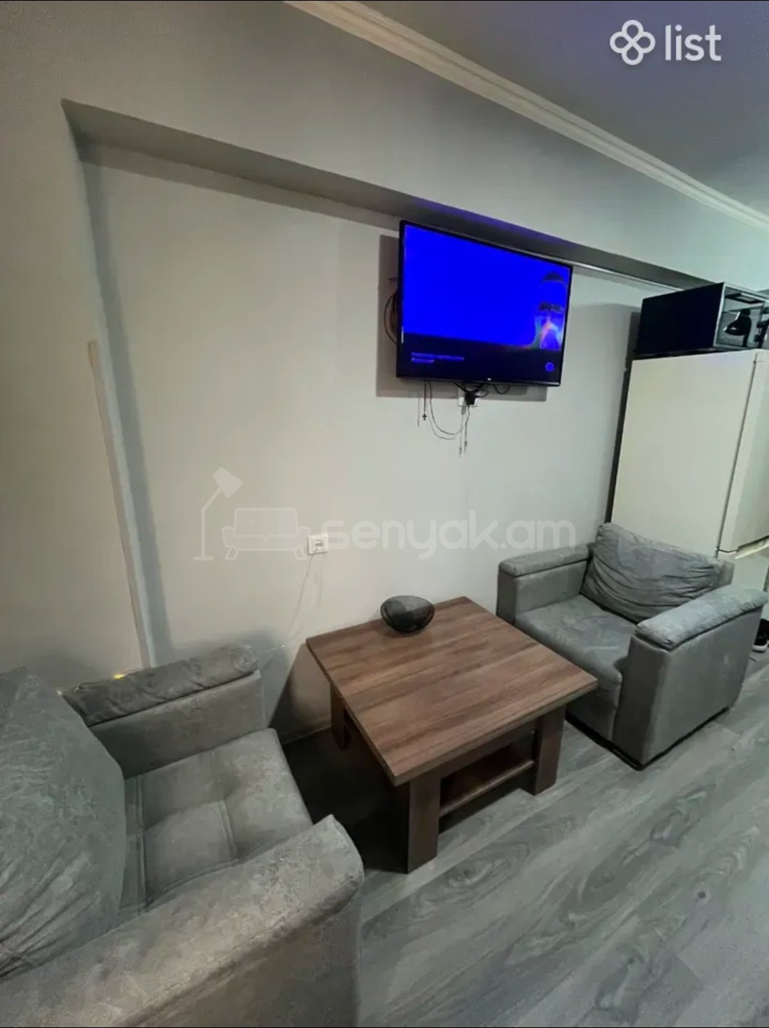 1 Սենյականոց Բնակարան Քարե Շենքում, 18քմ, 6/8 հարկ, Նորմալ Վիճակում