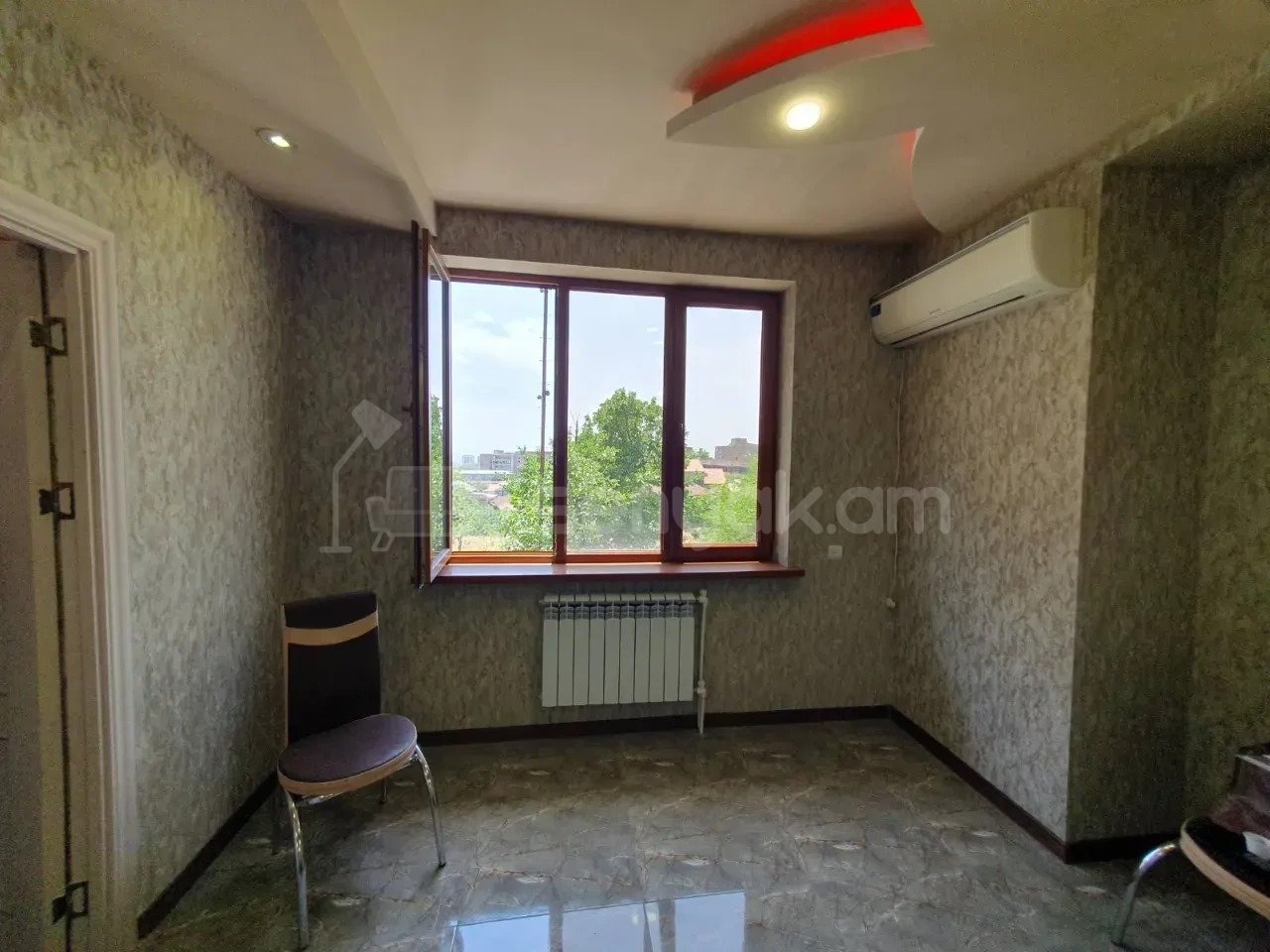 2 Սենյականոց Բնակարան Քարե Շենքում, 56քմ, 2/5 հարկ, Դիզայներական Վերանորոգված, Կահավորված, Արևկող