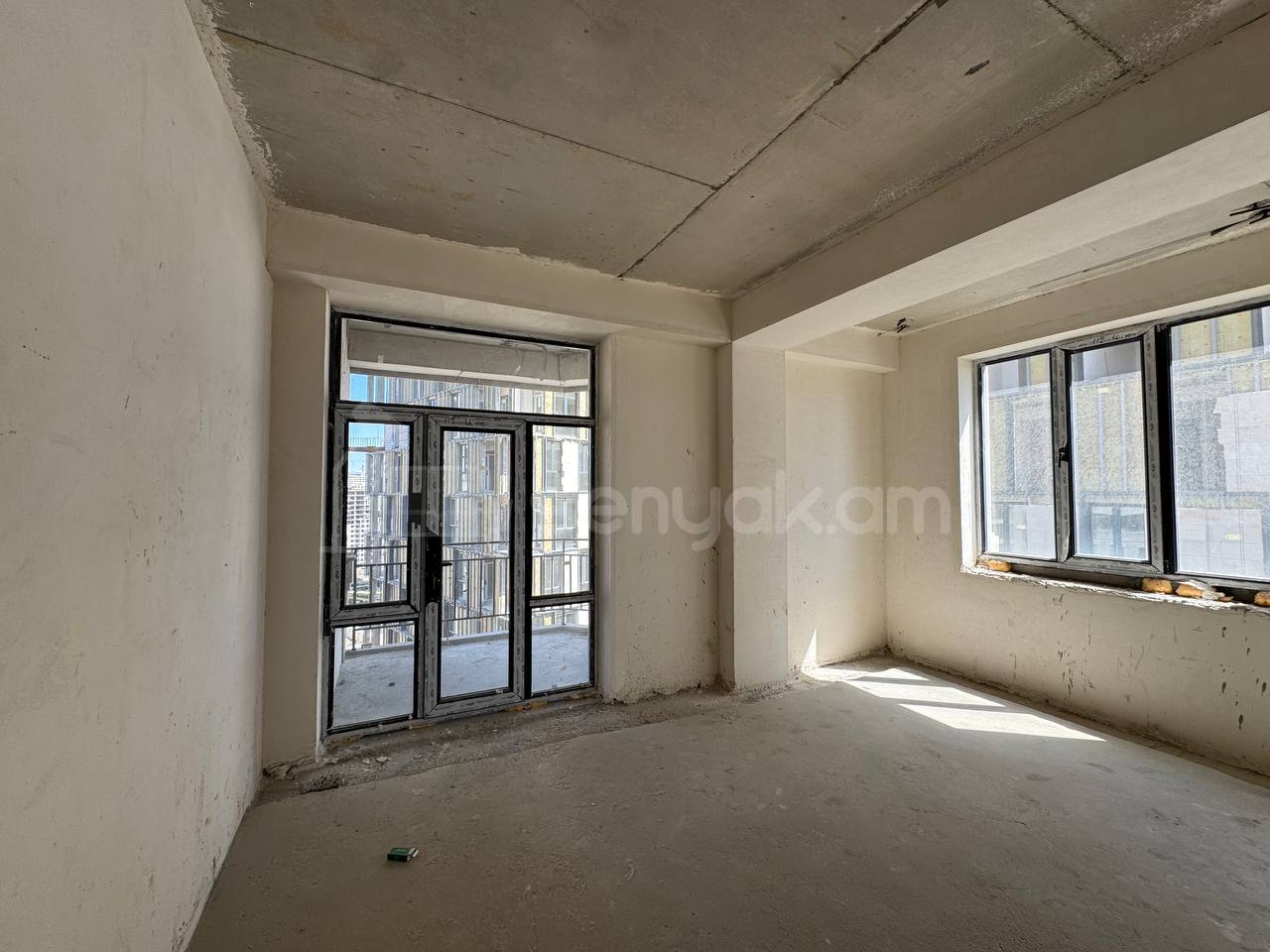 3 Սենյականոց Բնակարան Նորակառույցում, 81քմ, 11/16 հարկ, Զրոյական Վիճակում
