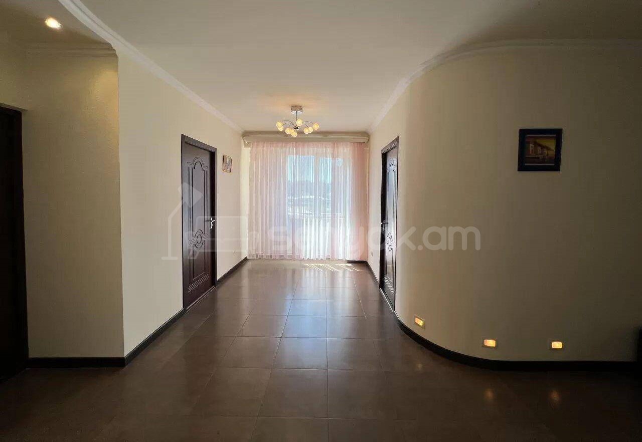 4 Սենյականոց Բնակարան, 88քմ, 7/9 հարկ, Կապիտալ Վերանորոգված