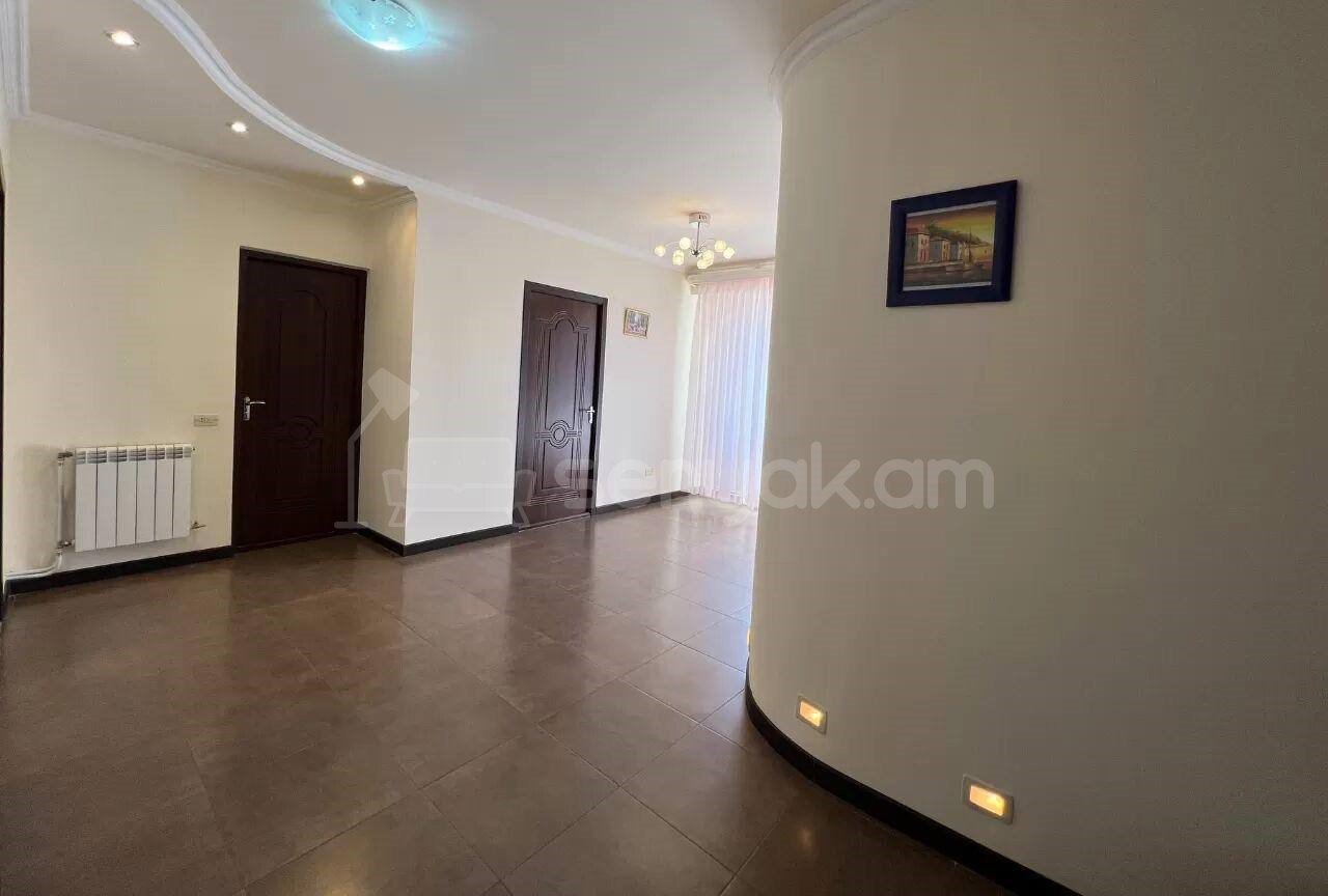 4 Սենյականոց Բնակարան, 88քմ, 7/9 հարկ, Կապիտալ Վերանորոգված