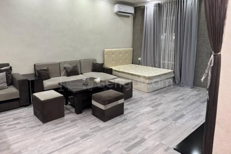 2 Սենյականոց Բնակարան Քարե Շենքում, 54քմ, 1/4 հարկ, Կապիտալ Վերանորոգված, Կահավորված, Արևկող