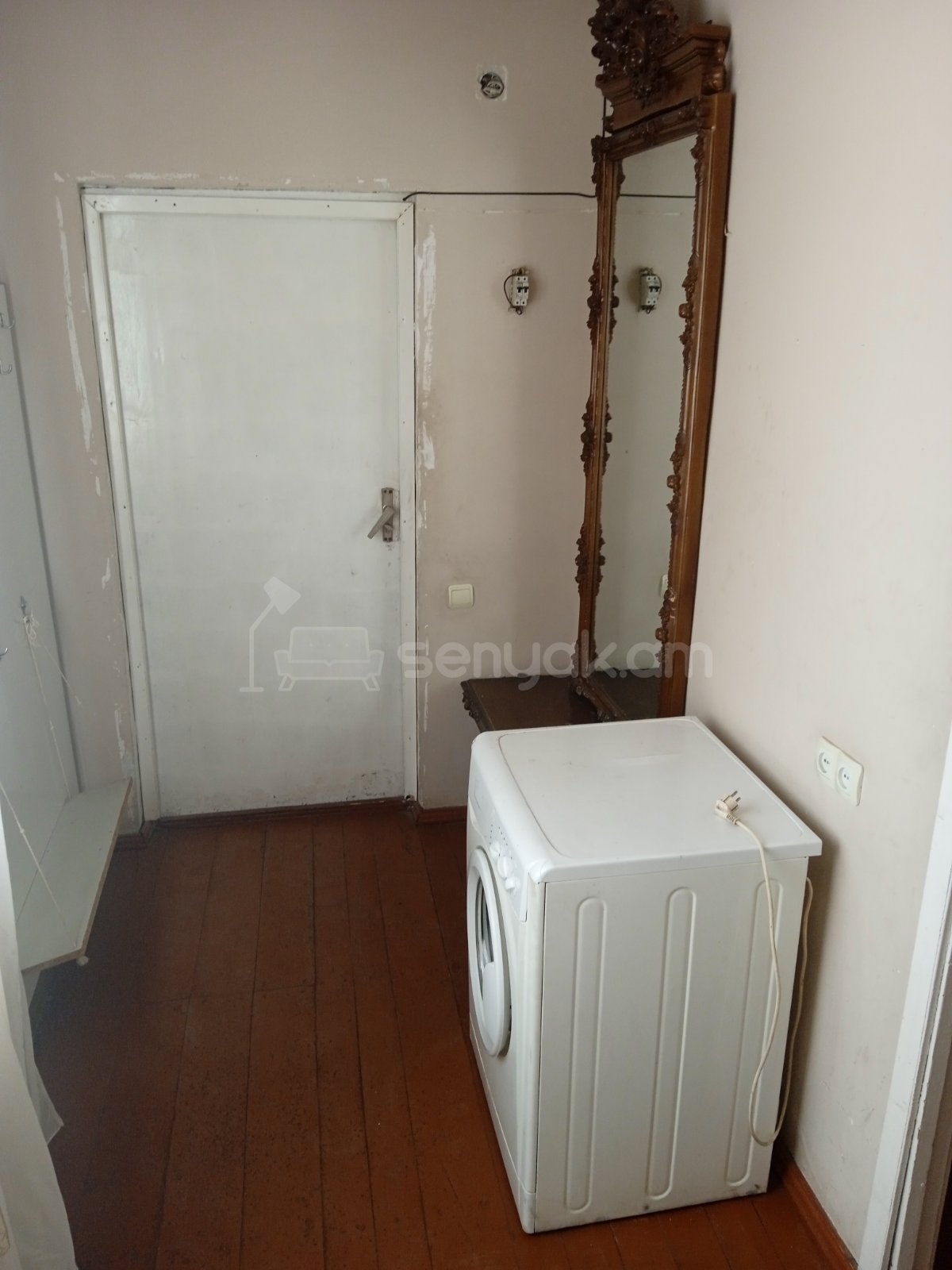 3 Սենյականոց Բնակարան Քարե Շենքում, 65քմ, 3/5 հարկ, Նորմալ Վիճակում, Կահավորված