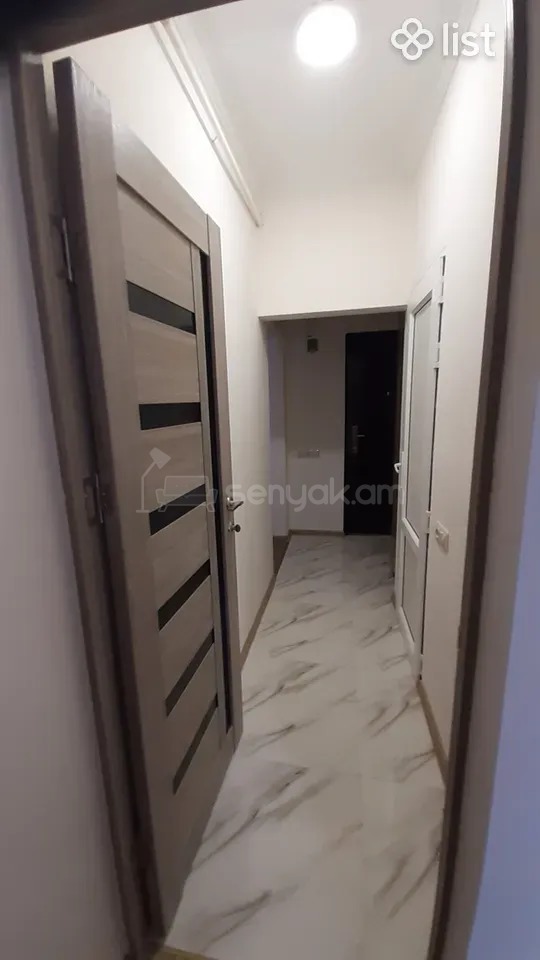 2 Սենյականոց Բնակարան Քարե Շենքում, 42քմ, 3/5 հարկ, Կապիտալ Վերանորոգված, Կահավորված