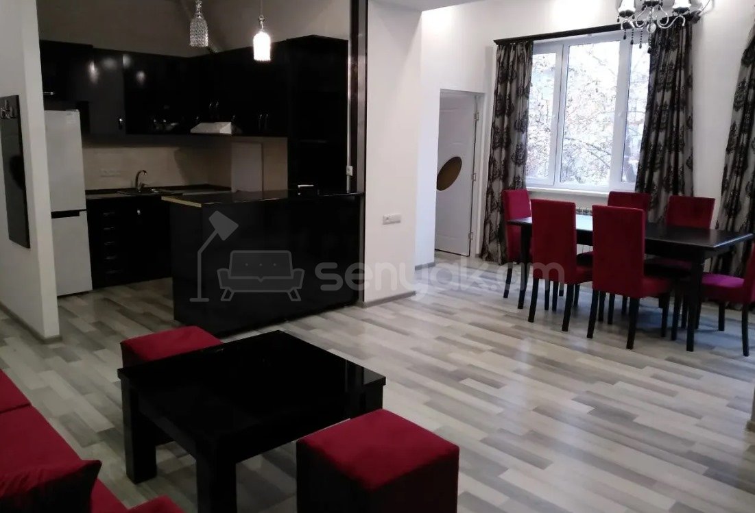 2 Սենյականոց Բնակարան Քարե Շենքում, 57քմ, 4/4 հարկ, Կապիտալ Վերանորոգված, Կահավորված, Արևկող