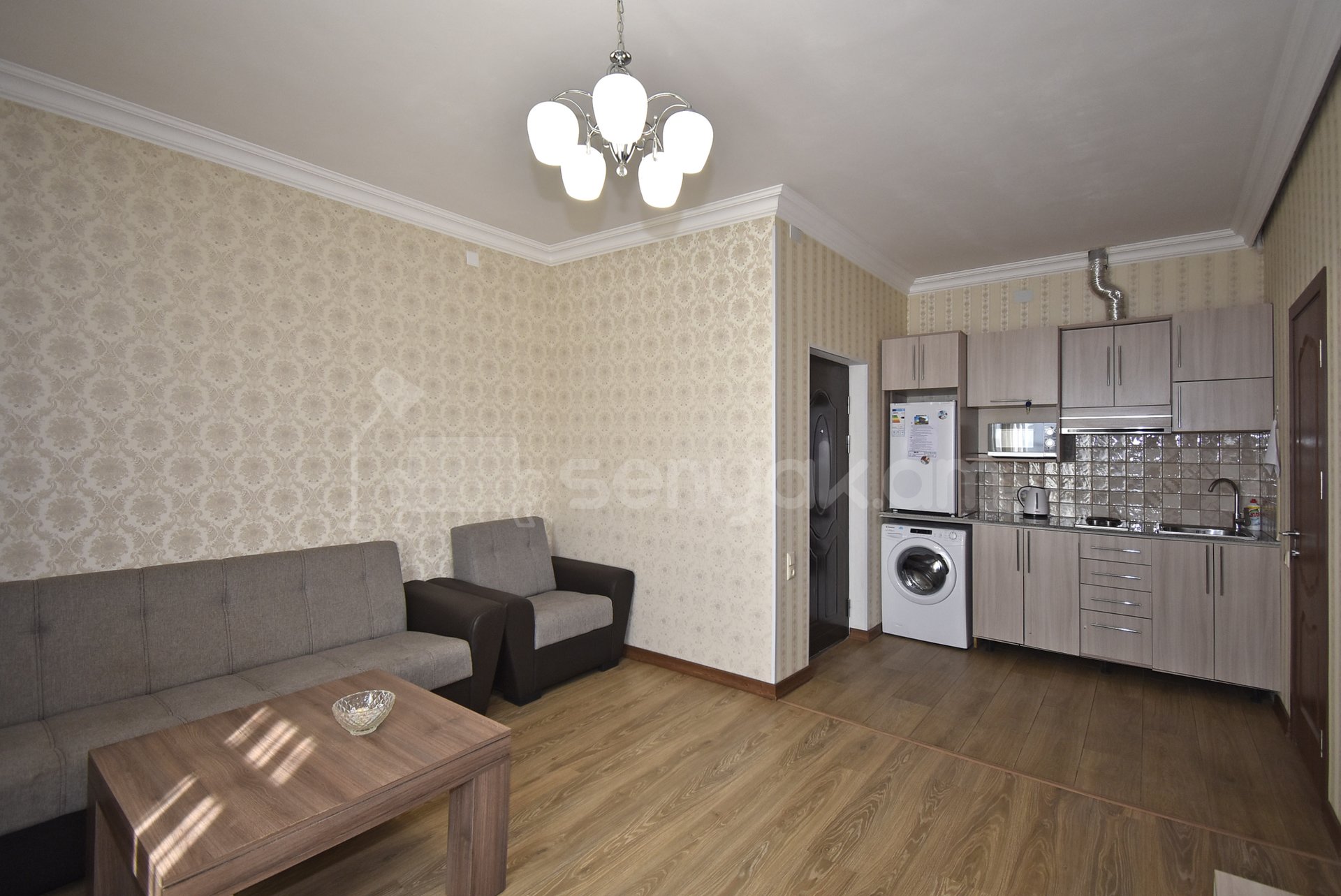 2 Սենյականոց Բնակարան Նորակառույցում, 40քմ, 3/3 հարկ, Կապիտալ Վերանորոգված