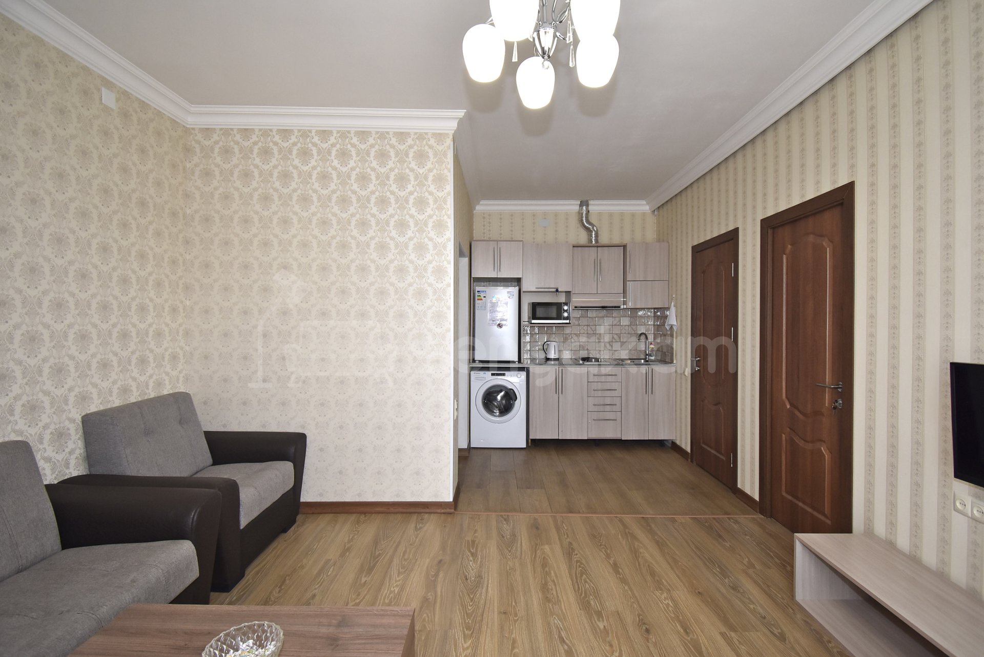 2 Սենյականոց Բնակարան Նորակառույցում, 40քմ, 3/3 հարկ, Կապիտալ Վերանորոգված