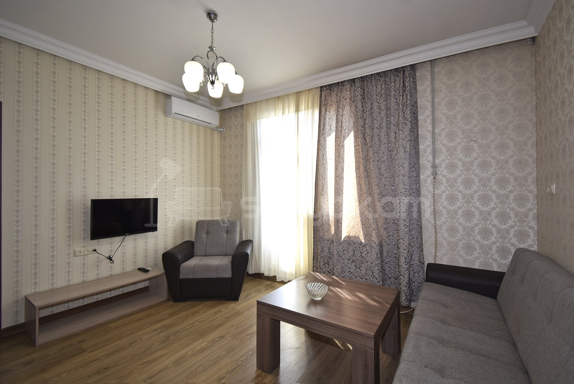 2 Սենյականոց Բնակարան Նորակառույցում, 40քմ, 3/3 հարկ, Կապիտալ Վերանորոգված