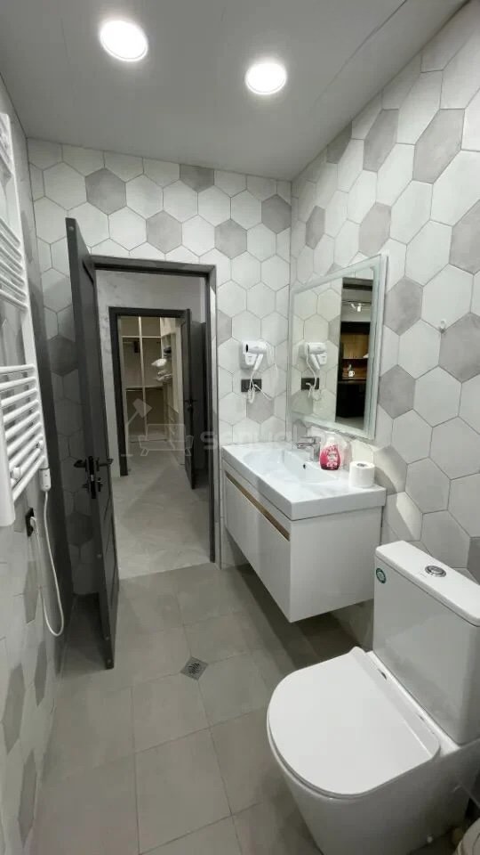 1 Սենյականոց Բնակարան Նորակառույցում, 50քմ, 3/3 հարկ, Դիզայներական Վերանորոգված, Կահավորված, Արևկող