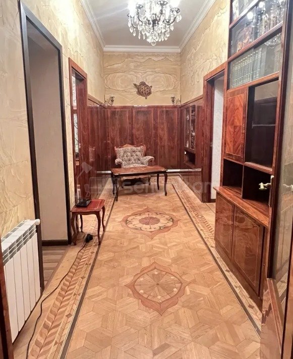 2 Սենյականոց Բնակարան Քարե Շենքում, 90քմ, 1/4 հարկ, Կապիտալ Վերանորոգված, Կահավորված