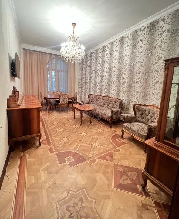 2 Սենյականոց Բնակարան Քարե Շենքում, 90քմ, 1/4 հարկ, Կապիտալ Վերանորոգված, Կահավորված