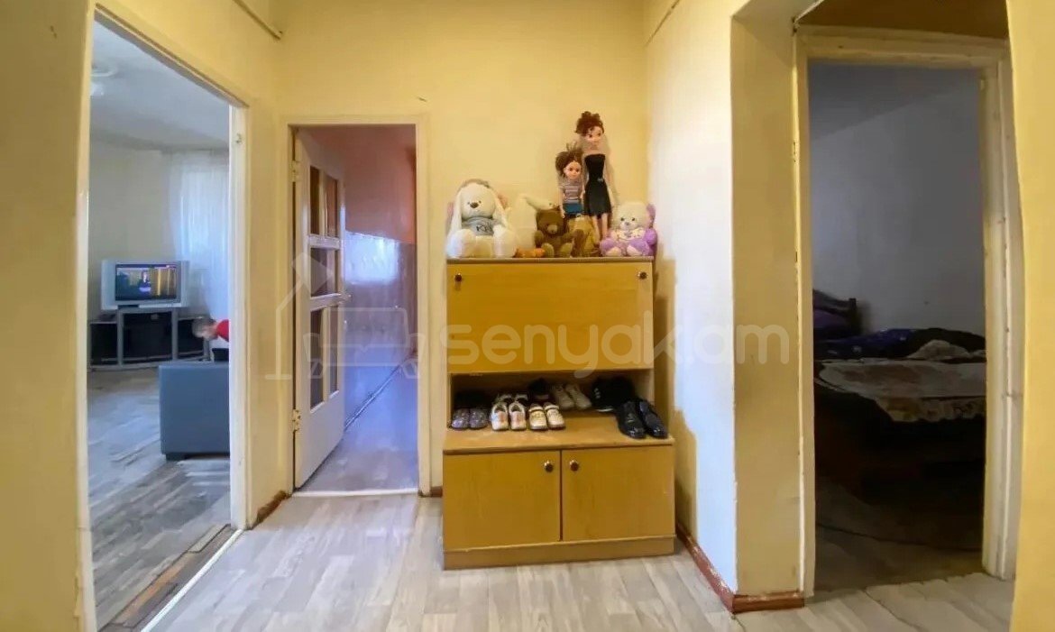 2 Սենյականոց Բնակարան, 64քմ, 9/9 հարկ, Նորմալ Վիճակում