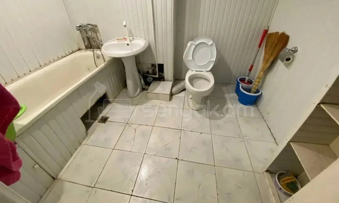 2 Սենյականոց Բնակարան, 64քմ, 9/9 հարկ, Նորմալ Վիճակում