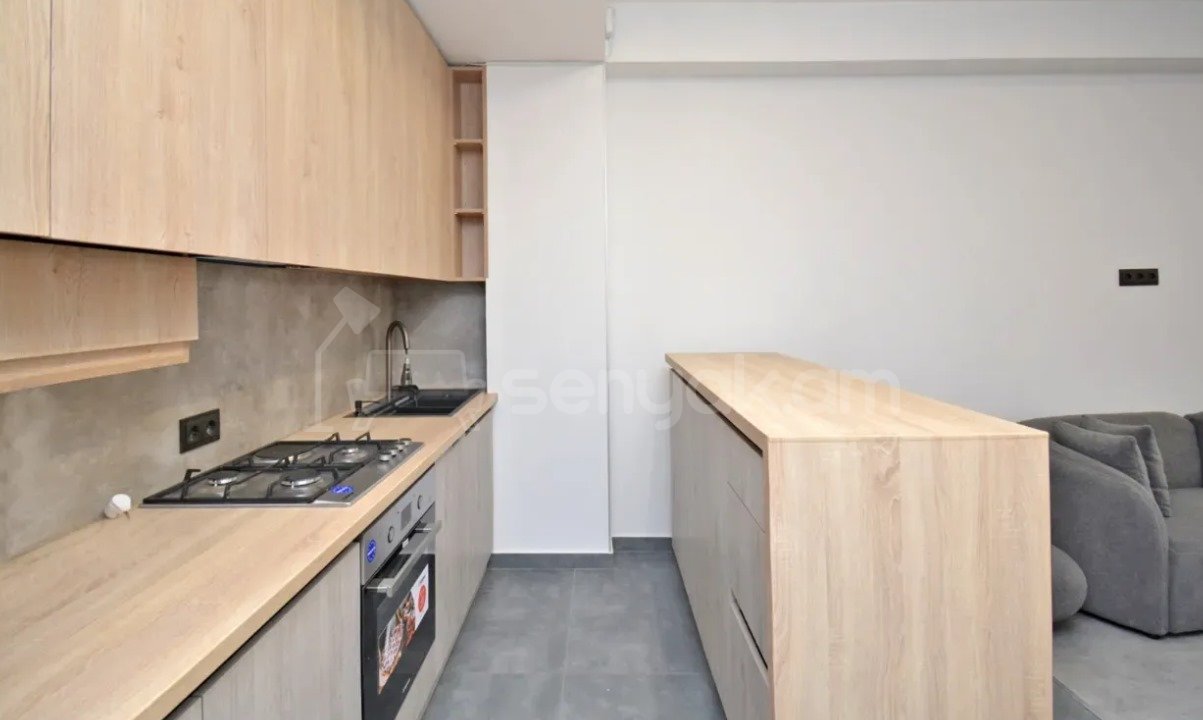 3 Սենյականոց Բնակարան Նորակառույցում, 80քմ, 10/13 հարկ, Կապիտալ Վերանորոգված, Կահավորված