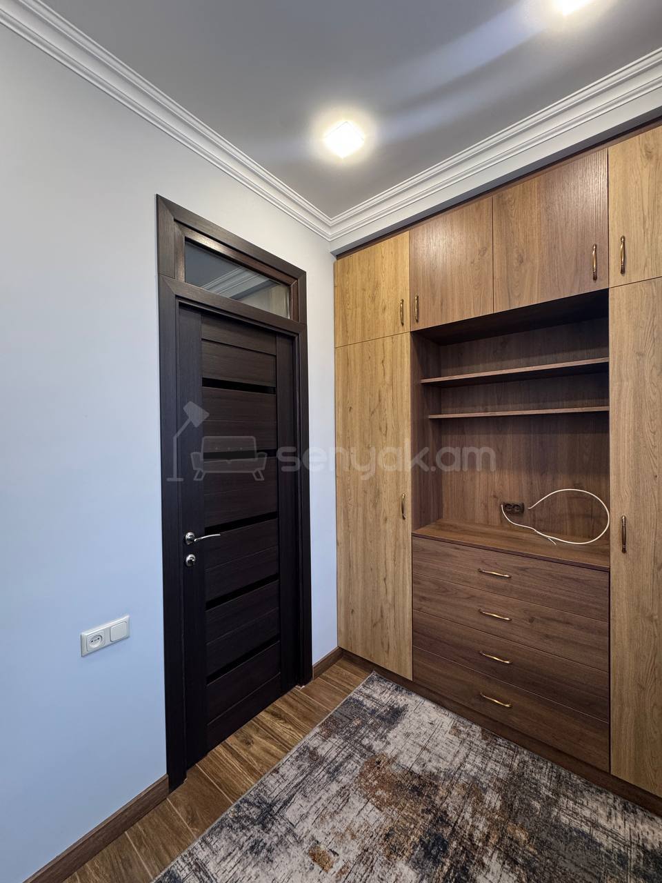 2 Սենյականոց Բնակարան Նորակառույցում, 80քմ, 2/5 հարկ, Կապիտալ Վերանորոգված, Կահավորված