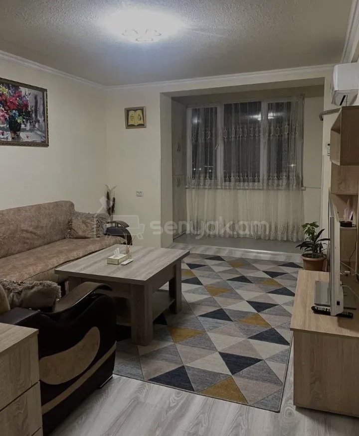 2 Սենյականոց Բնակարան Քարե Շենքում, 44քմ, 6/6 հարկ, Նորմալ Վիճակում, Կահավորված