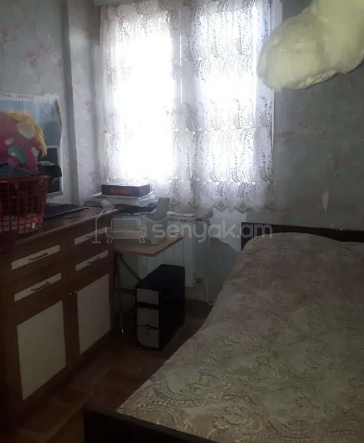 3 Սենյականոց Բնակարան, 75քմ, 4/9 հարկ, Նորմալ Վիճակում, Կահավորված