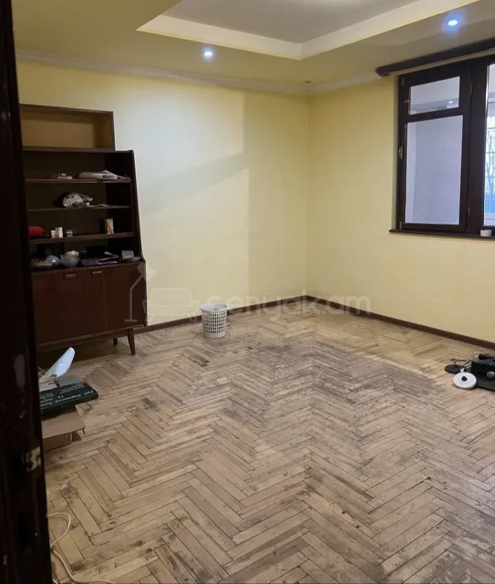3 Սենյականոց Բնակարան, 77քմ, 1/9 հարկ, Կապիտալ Վերանորոգված, Կահավորված